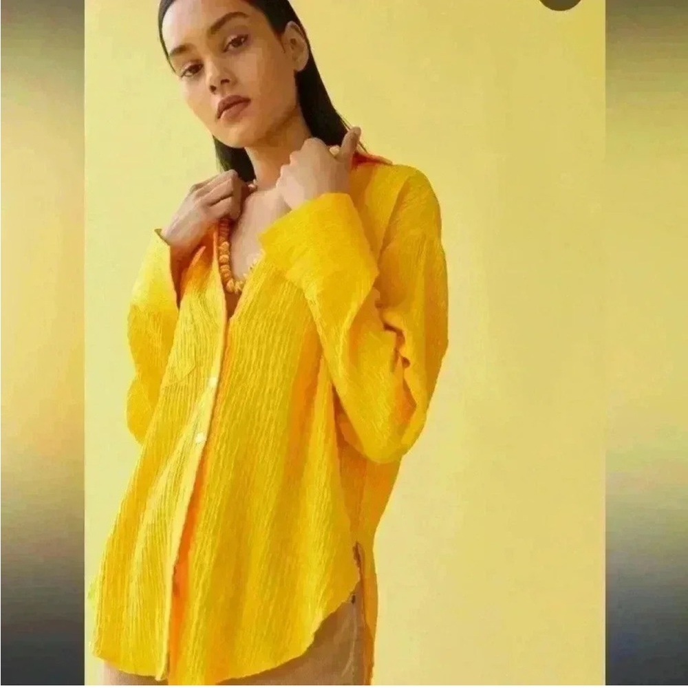 Urban Outfitters Winnie Twist-Back Button-Down Shirt